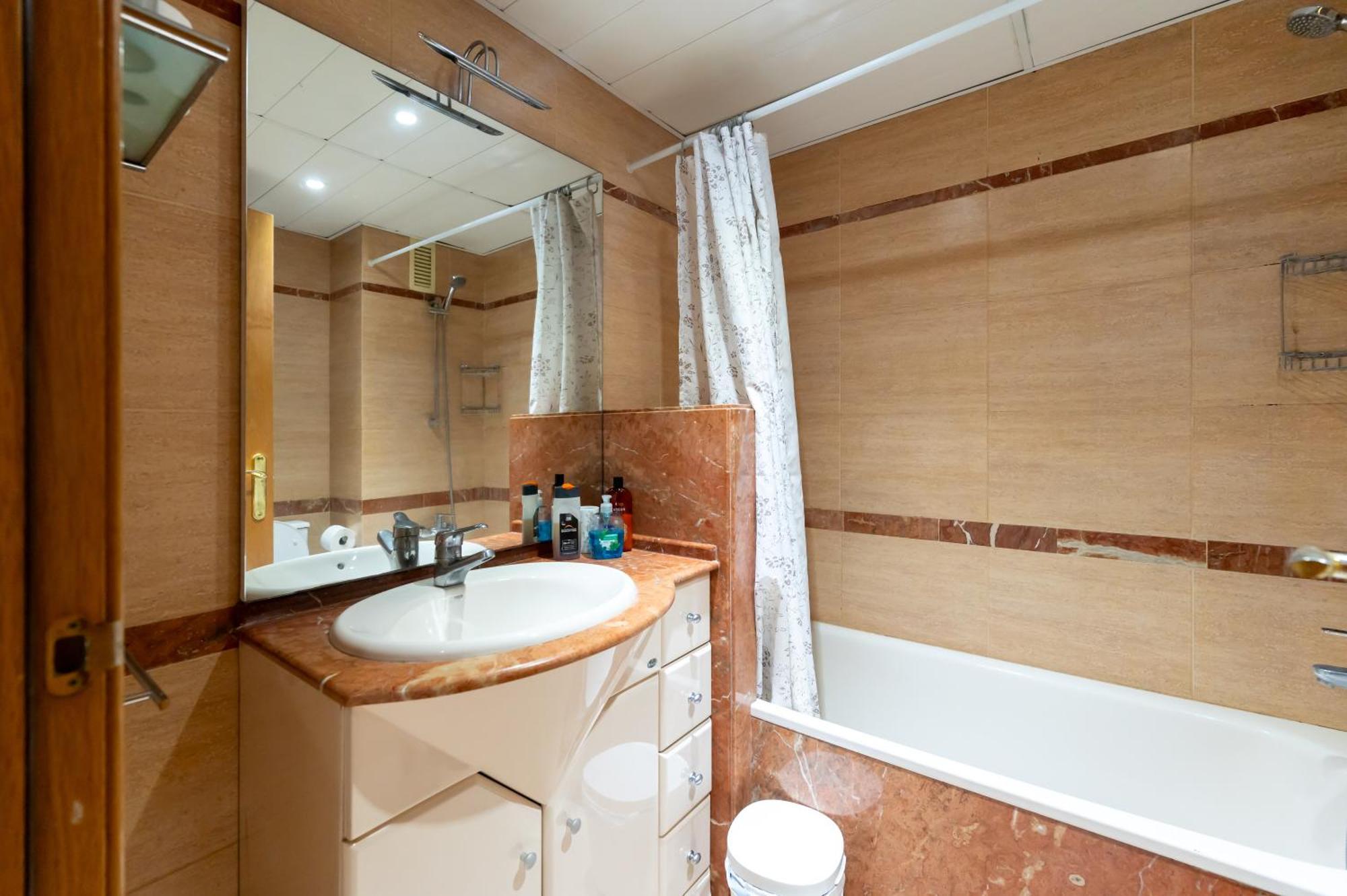 Comfy Downtown + Private Terrace Apartment Barcelona Luaran gambar
