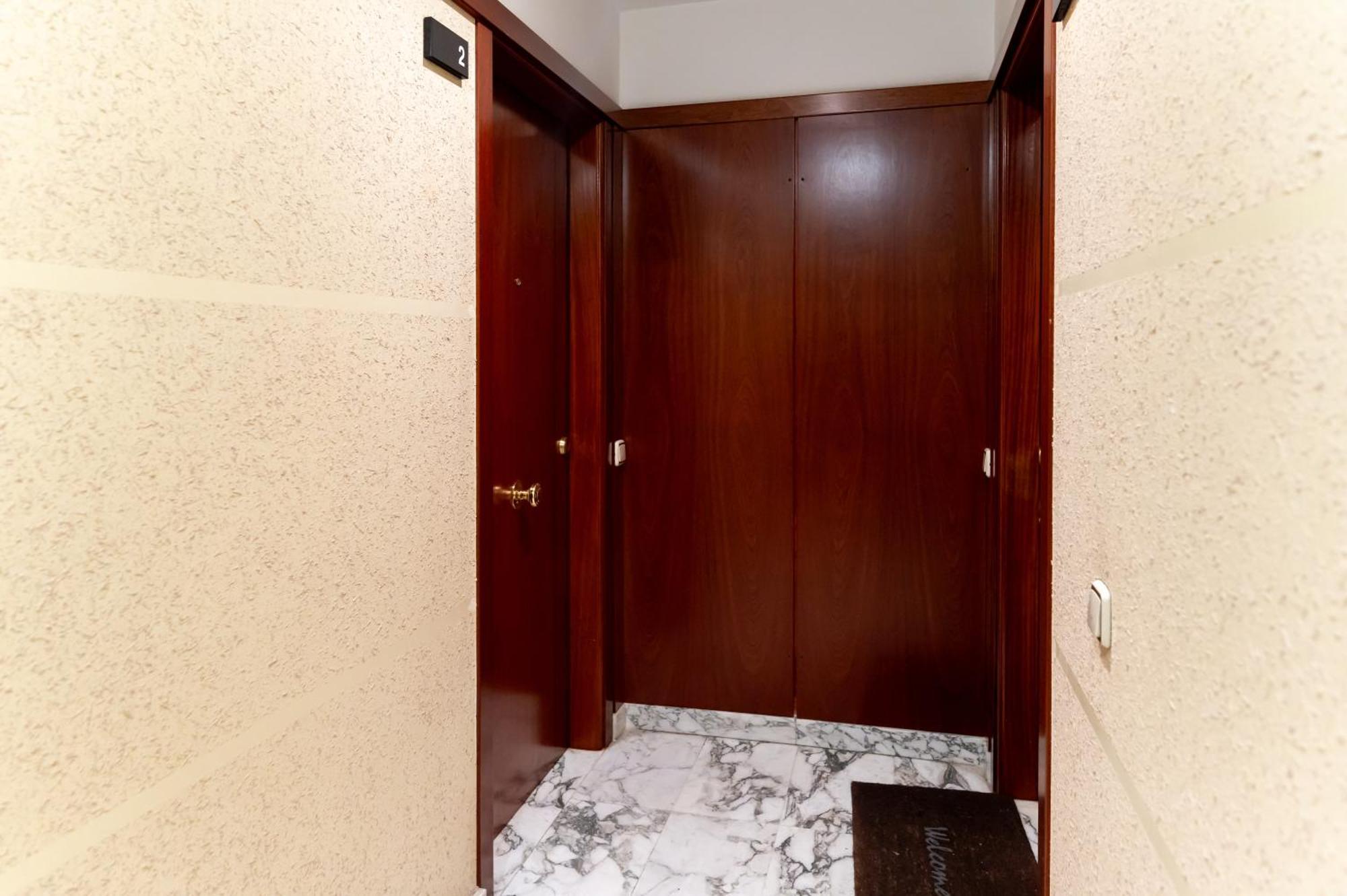 Comfy Downtown + Private Terrace Apartment Barcelona Luaran gambar