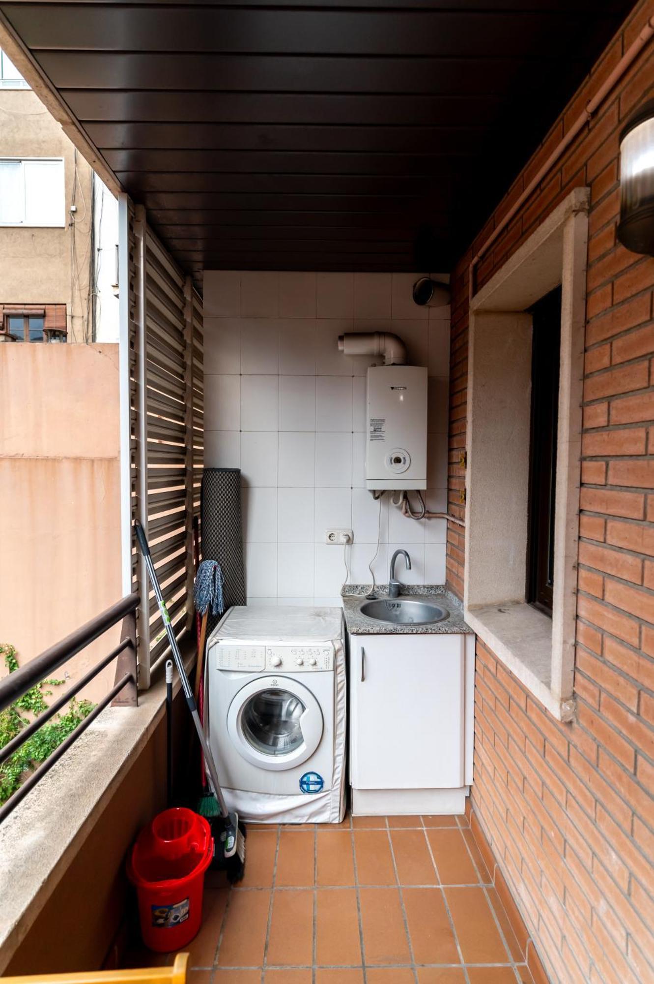 Comfy Downtown + Private Terrace Apartment Barcelona Luaran gambar